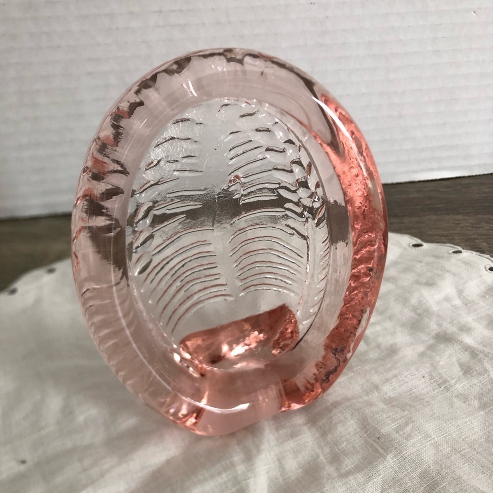 Vtg Oval Pink Glass Picture Frame - Picture 2 of 11
